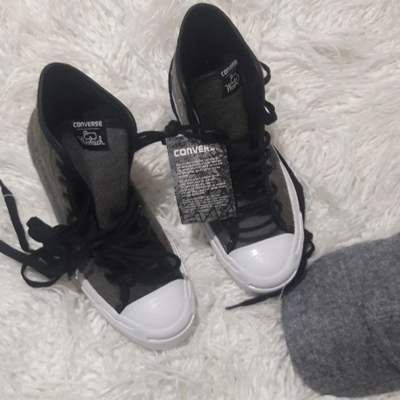 Shoes - Picture 3 of 5